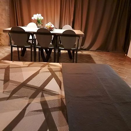 Apartamento Jardin Kapetanova Kuca Veli Iž Exterior foto