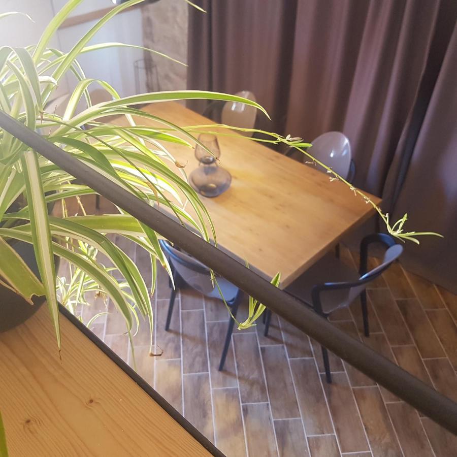 Apartamento Jardin Kapetanova Kuca Veli Iž Exterior foto