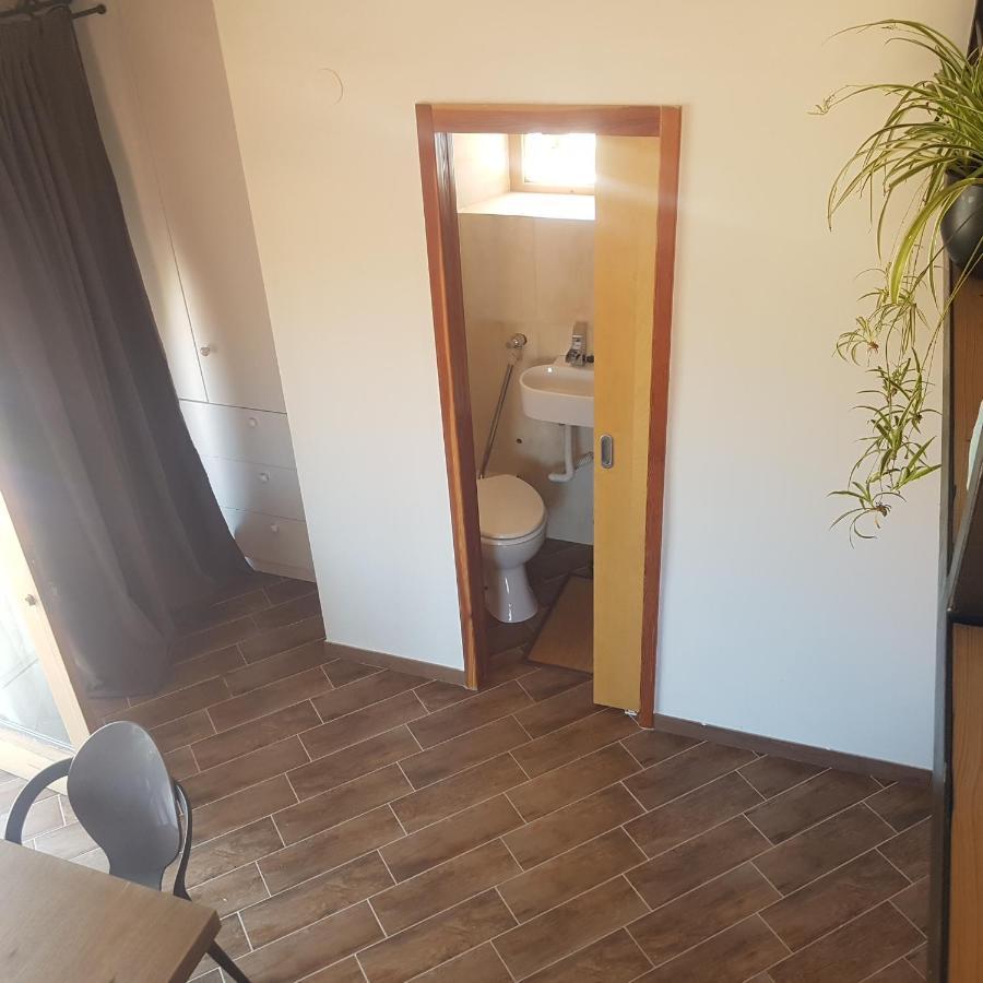 Apartamento Jardin Kapetanova Kuca Veli Iž Exterior foto