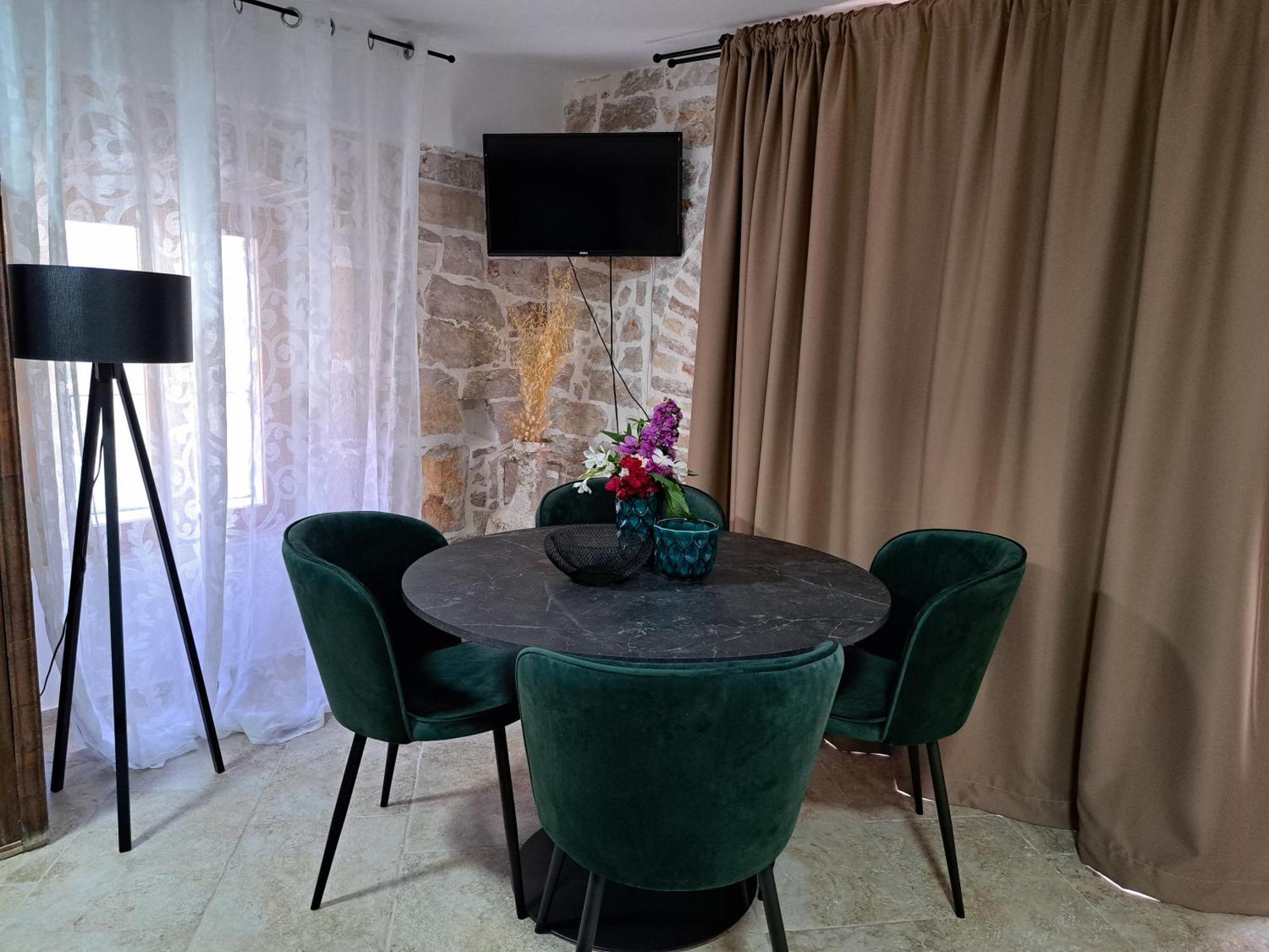 Apartamento Jardin Kapetanova Kuca Veli Iž Exterior foto